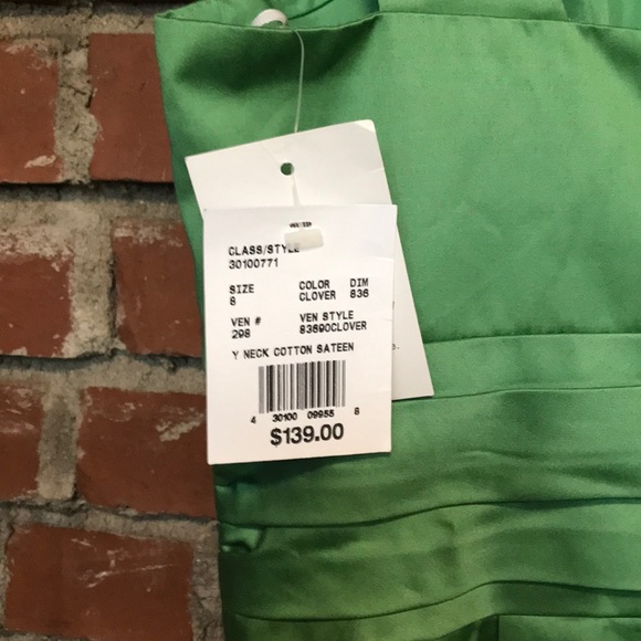 Dress formal/semi formal - Picture 4 of 5